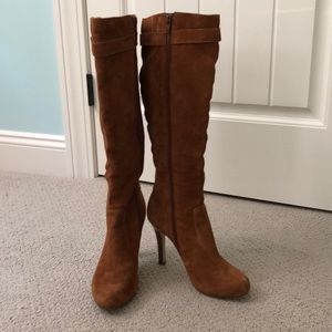 Suede heel boots